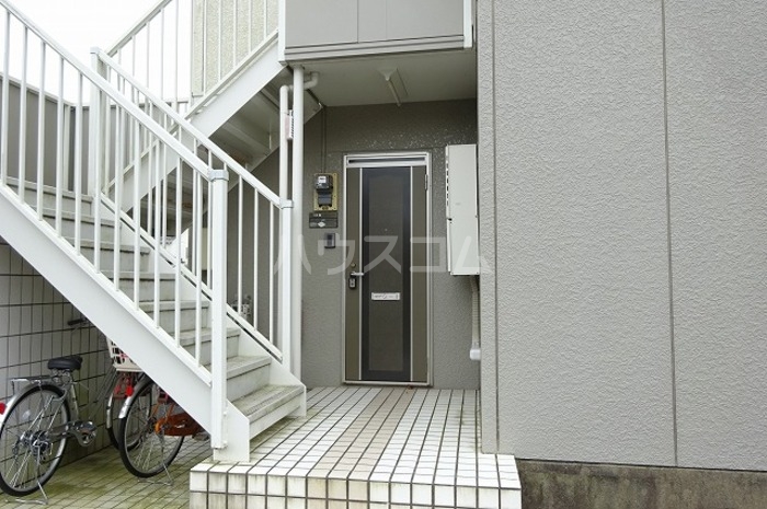 16/22 エントランス