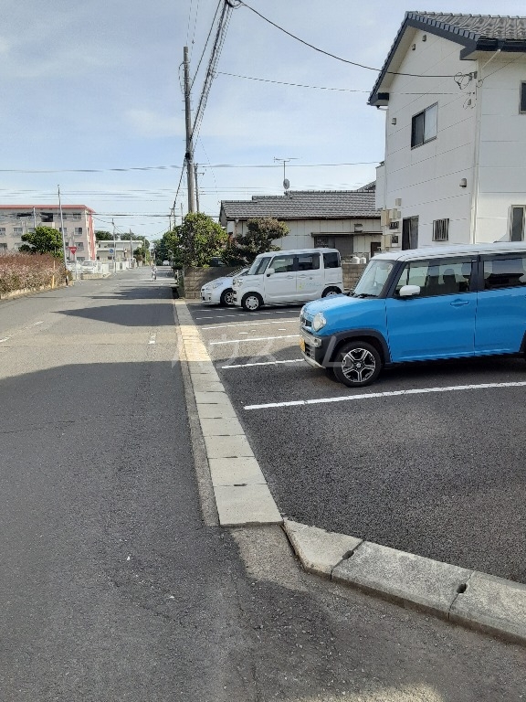 18/24 駐車場