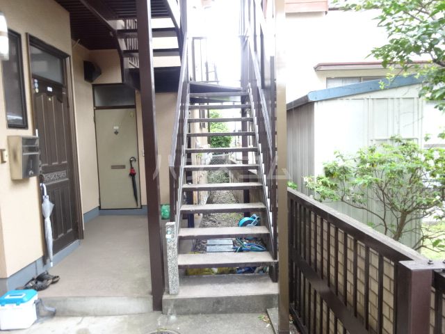 19/28 エントランス