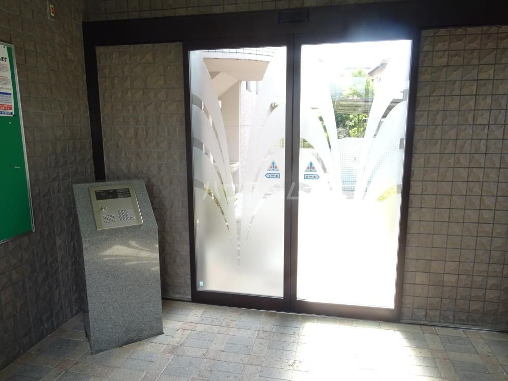 29/30 エントランス