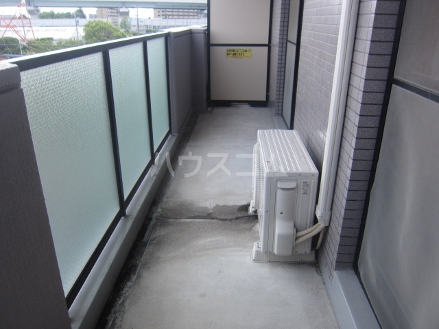 17/26 バルコニー