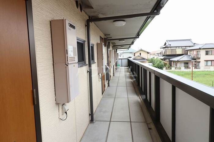 2/5 エントランス