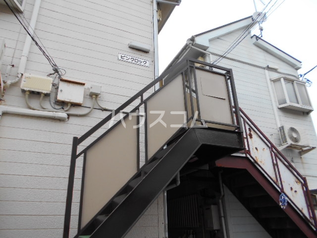 22/30 エントランス