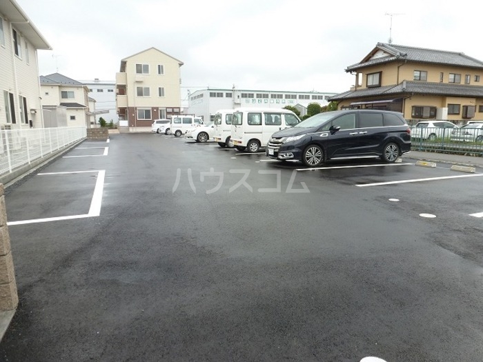 17/27 駐車場