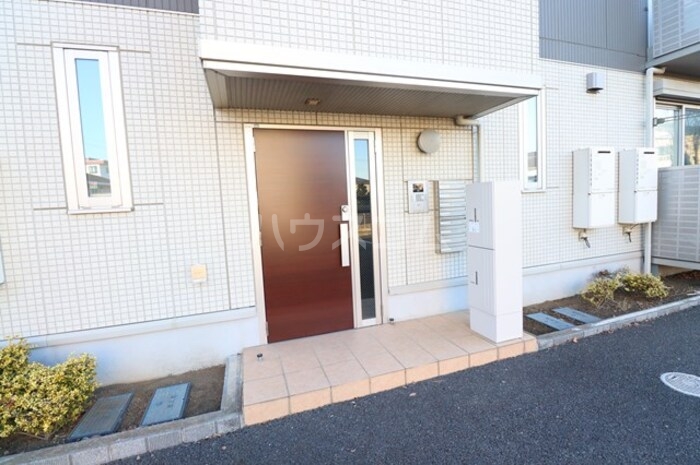 18/22 エントランス