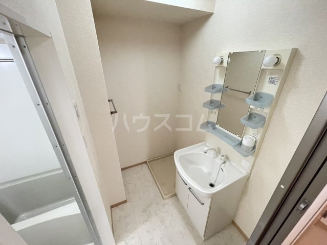17/30 洗面