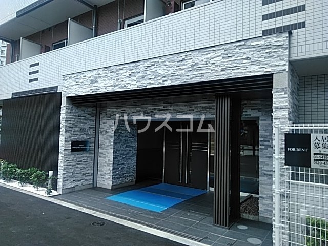 2/3 エントランス