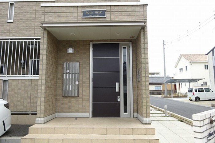 19/30 エントランス