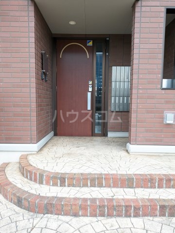 17/18 エントランス