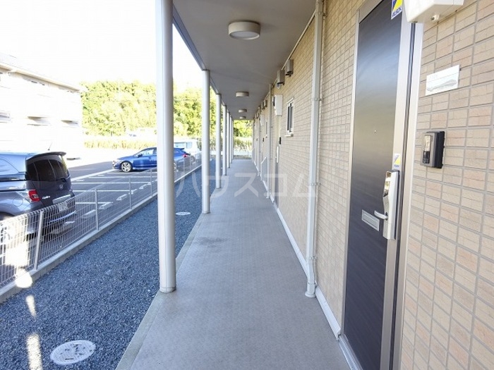 18/21 エントランス