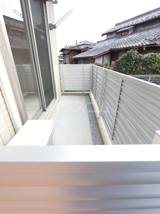 13/21 バルコニー