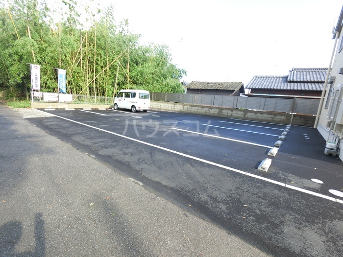 17/27 駐車場