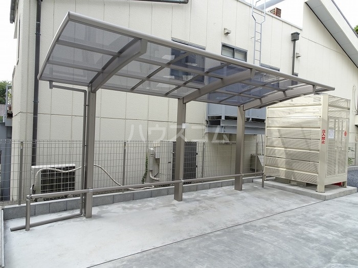 19/26 駐車場