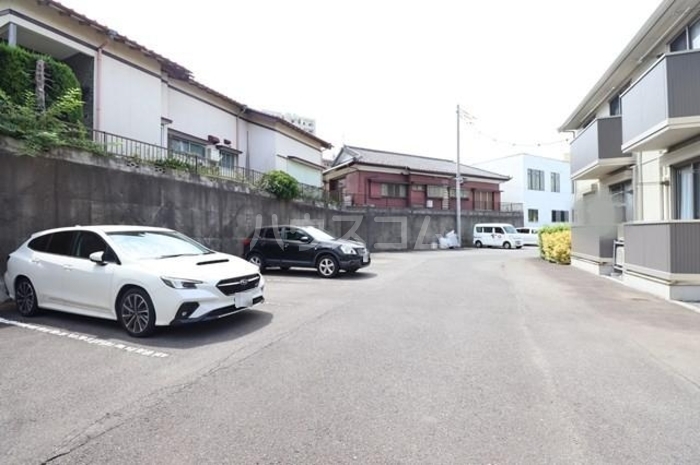19/26 駐車場