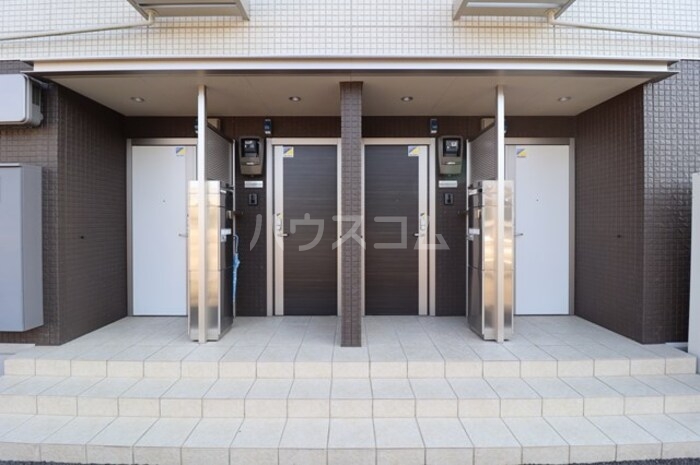 15/17 エントランス