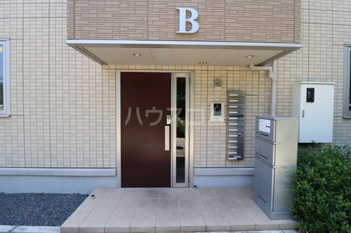 17/19 エントランス