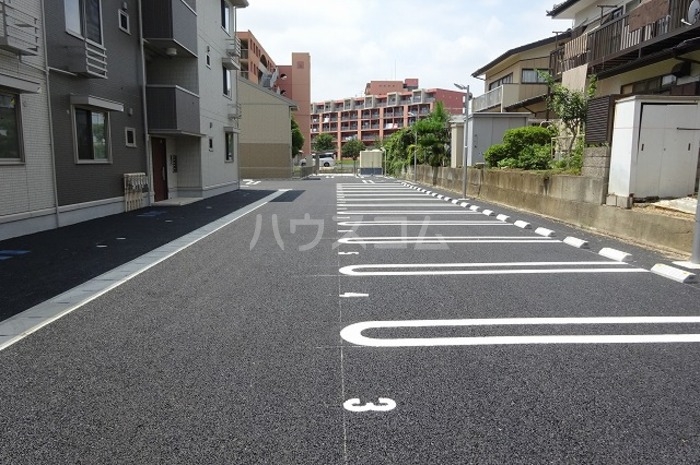 3/4 駐車場