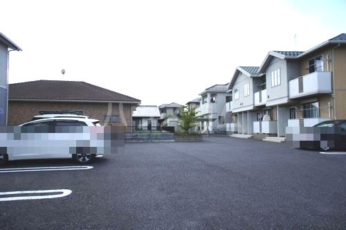 14/15 駐車場