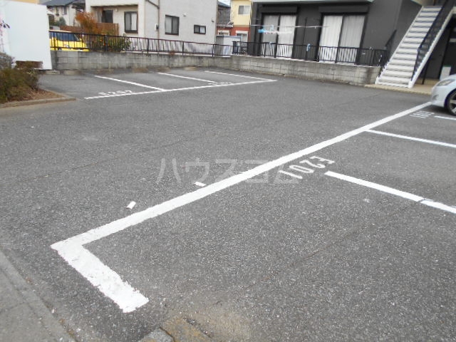 14/15 駐車場