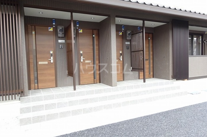 16/28 エントランス