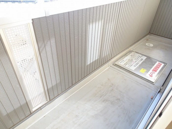 13/20 バルコニー