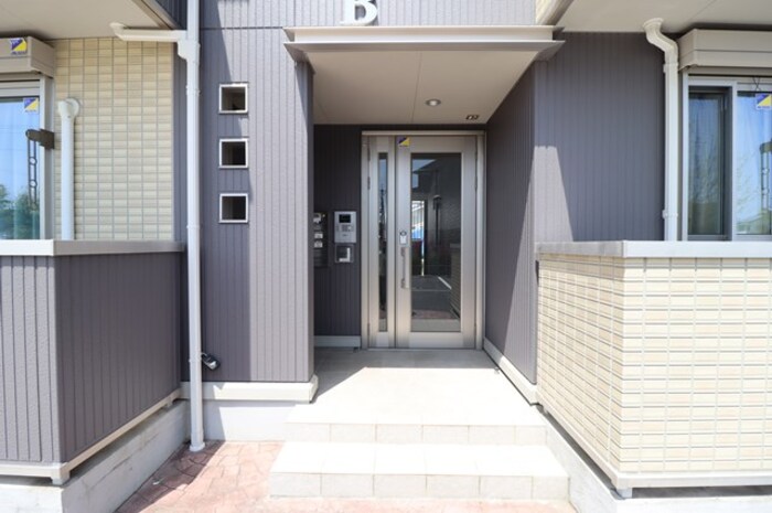 17/20 エントランス