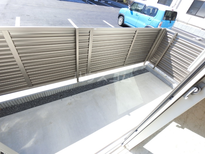 13/22 バルコニー