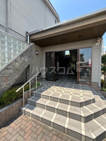 29/30 エントランス