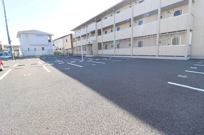 14/21 駐車場