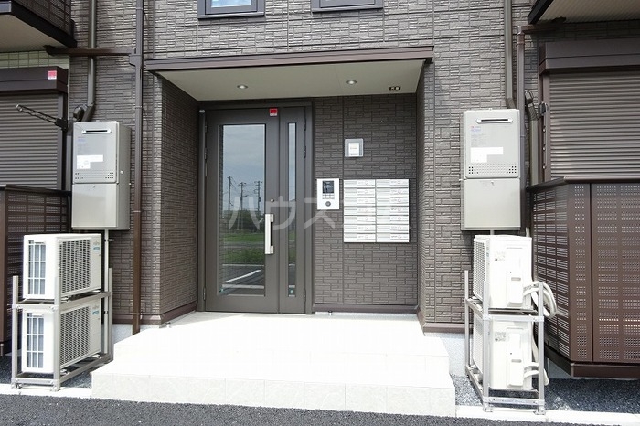 2/4 エントランス