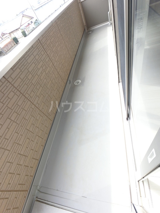 13/22 バルコニー