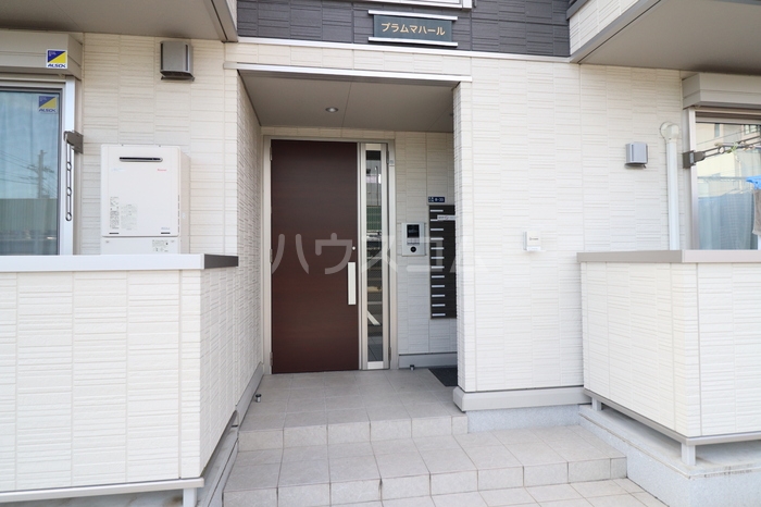 16/22 エントランス