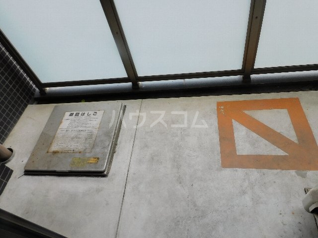 17/27 バルコニー