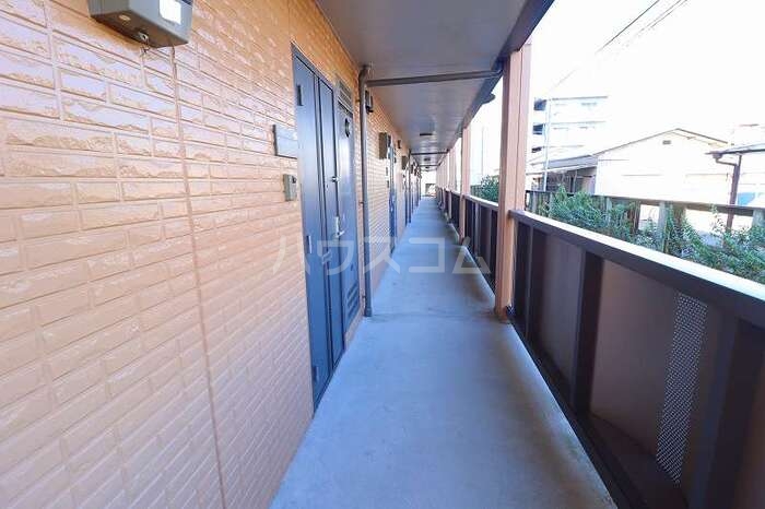 17/28 エントランス