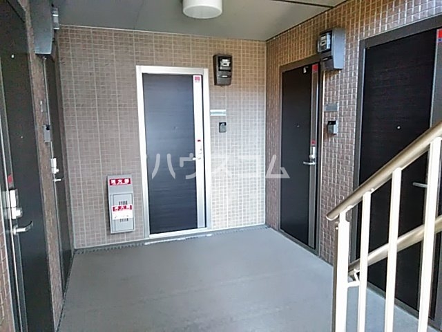 22/30 エントランス