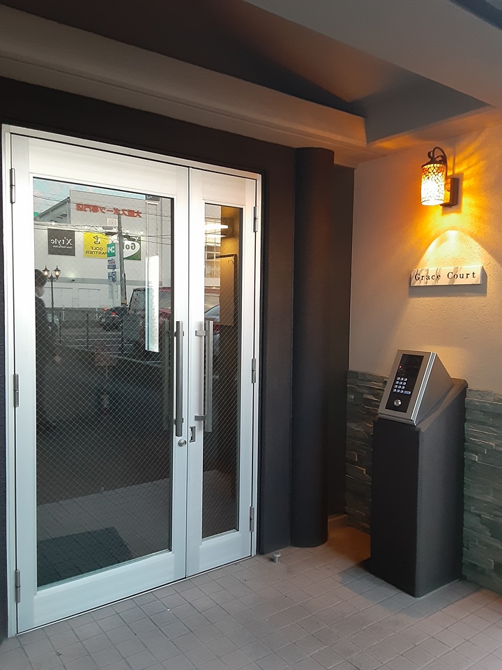 22/29 エントランス