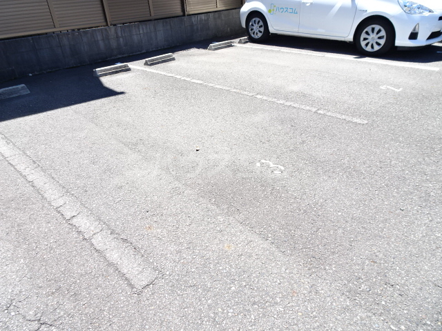 22/30 駐車場