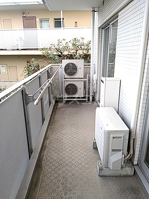 18/30 バルコニー