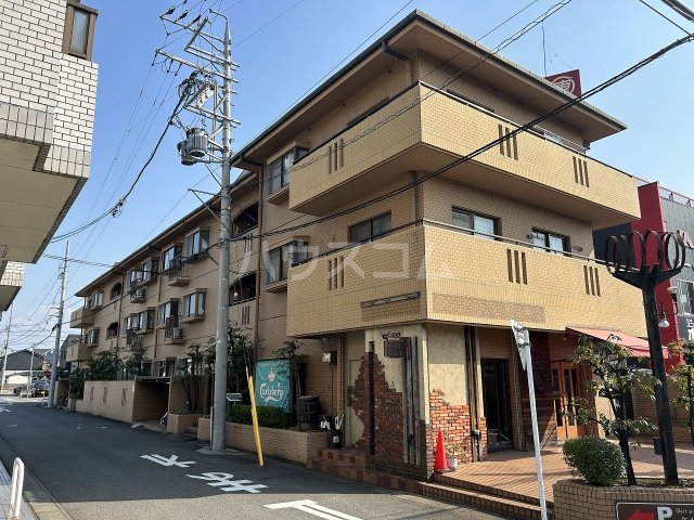 1/6 外観