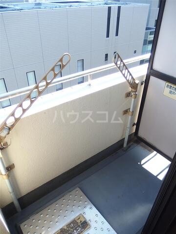 13/22 バルコニー