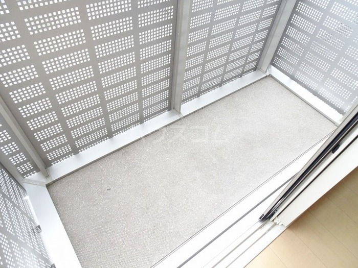 15/22 バルコニー