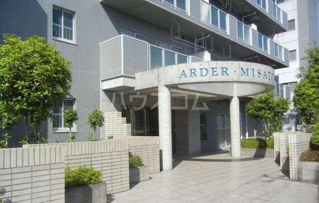 13/24 エントランス