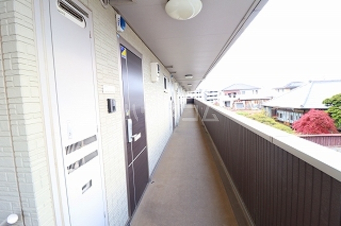 20/28 エントランス