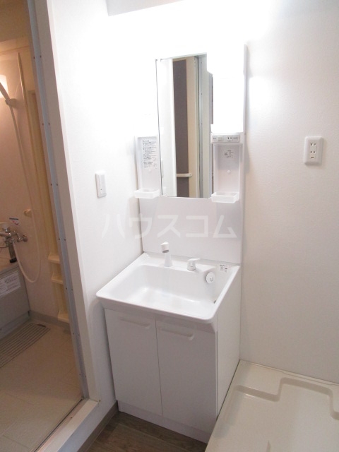 13/30 洗面