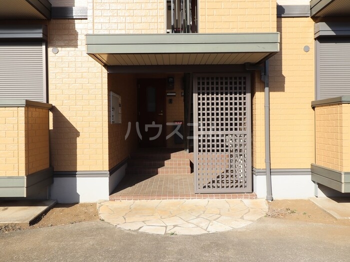 16/18 エントランス
