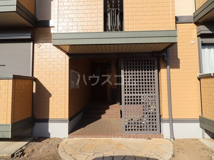 2/5 エントランス