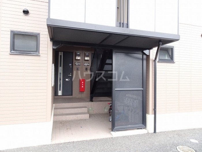 19/25 エントランス