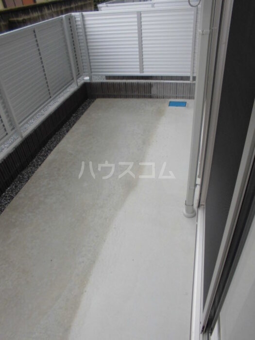 13/19 バルコニー