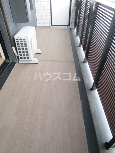 18/23 バルコニー