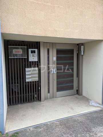 29/30 エントランス